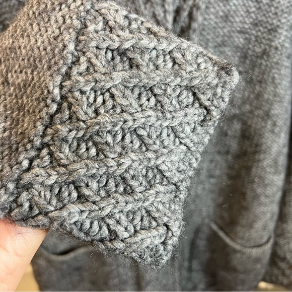 Paola Manfredi Women’s Gray Button-Down Wool Blend Cardigan Size M - Picture 3 of 11